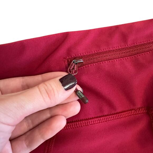 Lululemon Athletica Scalloped Reflective‎ Luxtreme Leggings Size 4 Red Gym - Picture 9 of 10